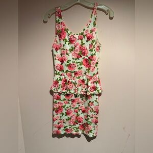 Divided pink rose 🌹 dress